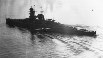El Akagi se hundió durante la Batalla de Midway.
