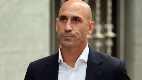 Luis Rubiales se presentó ante la Audiencia de España y negó que existiera algún tipo de coacción contra Jenni Hermoso tras el beso