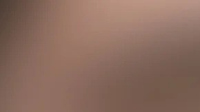 El sospechoso escapó de la cárcel atándose a la parte inferior de una camioneta de reparto mientras estaba disfrazado de chef.