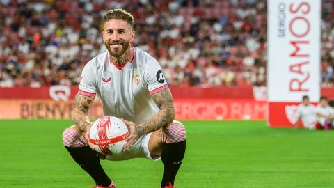 Sergio Ramos en su presentación como nuevo jugador del Sevilla FC.