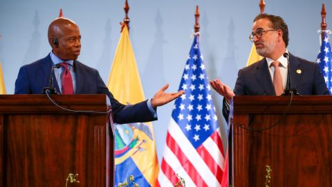 Alcalde de Nueva York dijo que la crisis migratoria puede enfrentarse como se hizo con la pandemia