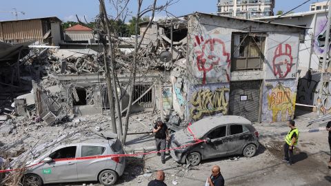 Israel confirmó que terroristas de Hamás secuestraron a más de 100 personas y las llevaron a Gaza