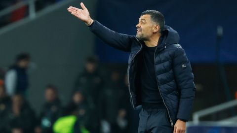 Entrenador del Porto acusa al DT del Arsenal de insultar a su familia durante el partido de Champions
