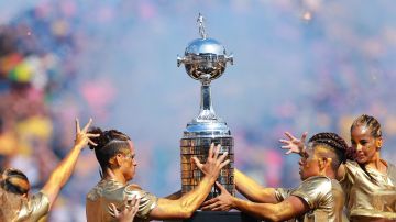Conmebol promueve una final de Copa Libertadores "sin violencia" entre Boca Juniors y Fluminense