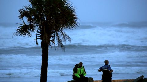 Las autoridades hallaron 67 libras de coca en Florida.