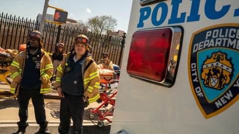 El anciano fue trasladado en Mount Sinai Beth Israel para recibir tratamiento y finalmente lo dieron de alta.