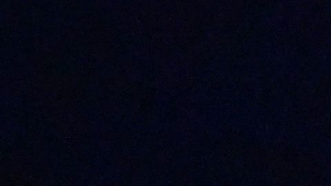 La desesperación de salir de Tapachula para poder llegar a la Ciudad de México lleva a los migrantes pagar a este tipo de unidades que los trasladan de manera irregular.