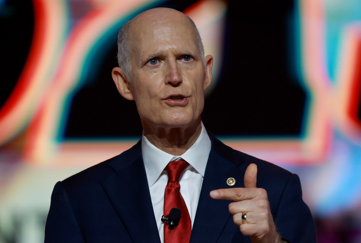 Rick Scott recordó que Joe Biden entregó $6,000 millones de dólares a ...