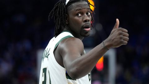 Jrue Holliday durante un encuentro ante Golden State Warriors.