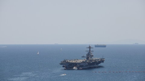 La respuesta del USS Carney, según el general Pat Ryder, fue consistente con la política de defensa de intereses en la región.