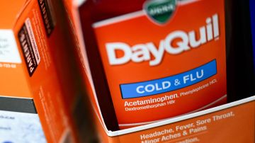 CVS anuncia retiro de algunos de los medicamentos más populares para el resfriado ante ineficacia