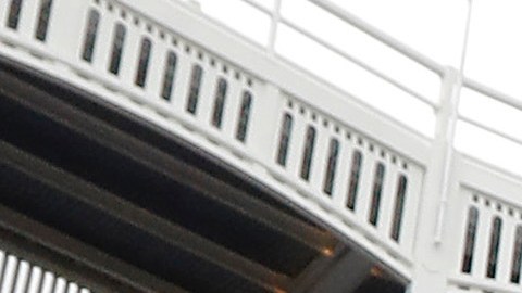 Derek Jeter durante un homenaje que le realizó New York Yankees antes de un encuentro frente a Milwaukee Brewers.