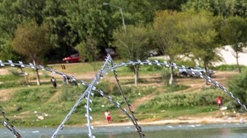 La Guardia Nacional de Texas vigila gran parte de la frontera.