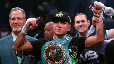 Mario Barrios derrotó por decisión unánime Yordenis Ugás en la T-Mobile Arena de Las Vegas [Video]