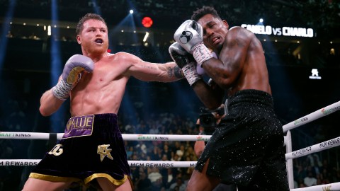Canelo Álvarez vs. Jermell Charlo.