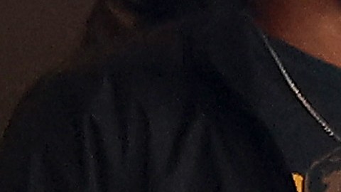 La cantante estadounidense estuvo acompañada de Ryan Reynolds y se esposa en el juego de los Chiefs.