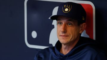 Craig Counsell, manager de los Milwaukee Brewers.