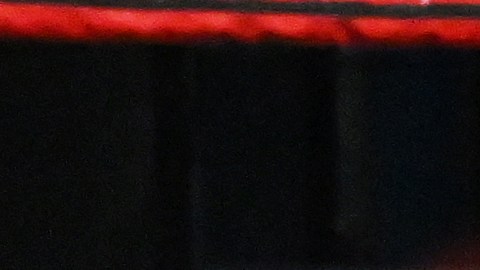 El peleador de MMA dejó inconciente a la modelo Elle Brook durante una conferencia de prensa.