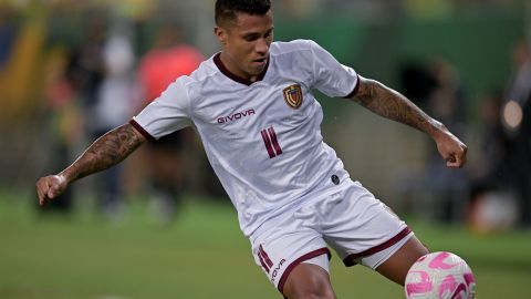 CUIABA, BRAZIL - OCTOBER 12: Darwin Machis en el partido entre Venezuela y Brasil /Getty Images)