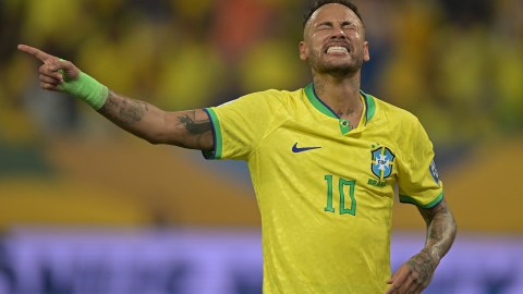 Neymar Jr. durante un encuentro ante Venezuela por las Eliminatorias al Mundial 2026.