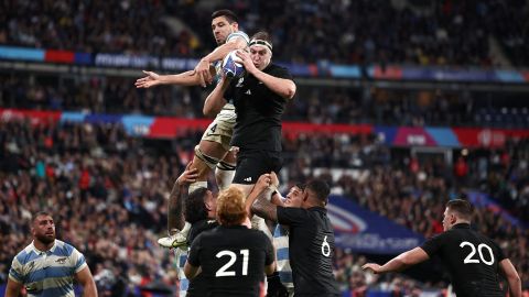 Argentina terminó su histórica actuación en el Mundial de Rugby apaleada por los All Blacks