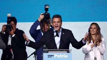 ARGENTINA-POLITICS-ELECTION-VOTE-RESULTS-MASSA