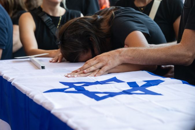 En otro caso, cuatro miembros de una familia murieron en el kibutz Be'eri cuando militantes de Hamás atacaron el kibutz el 7 de octubre. (Foto: Alexi J. Rosenfeld/Getty Images)
