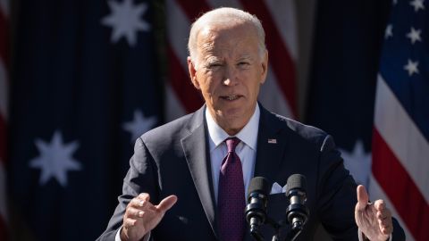 Biden pidió a los republicanos del Congreso que cumplan con su obligación de mantener seguros a los estadounidenses.