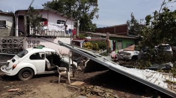 Crece la preocupación y la frustración a cinco días de los estragos del huracán Otis