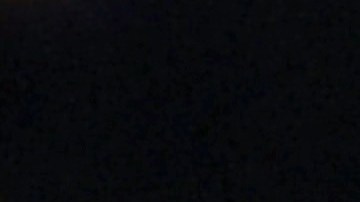 Zlatan Ibrahimovic (I) abraza a Lionel Messi en un partido de Champions League entre el FC Barcelona y el PSG en 2014.