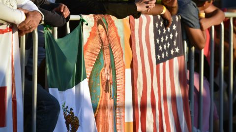 65% de los estadounidenses aún tiene una visión favorable de la cultura mexicana, según la encuesta.