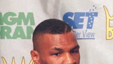 Mike Tyson previo a su pelea contra Frank Bruno.