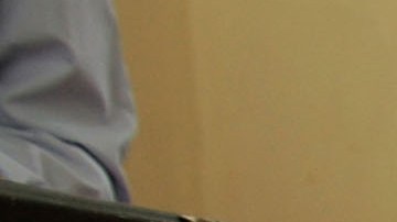 La acusación también señala que Holmberg utilizó alias en estos presuntos actos.