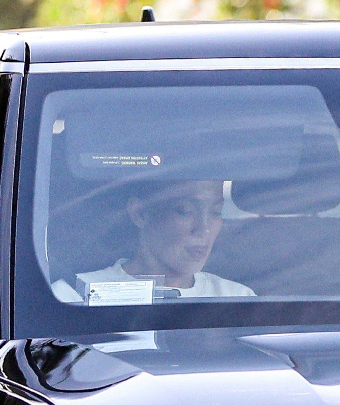 En la imagen aparecen Jennifer López y Ben Affleck pasan en el autoservicio de McDonald's. / Foto de Grosby Group.