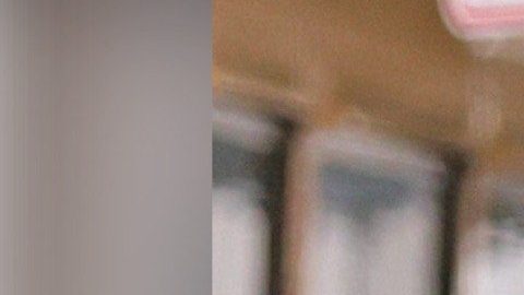 Paparazzi capta caminando por las calles a la actriz Sandra Bullock.