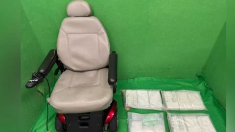 La silla de ruedas y la cocaína. Gobierno de Hong Kong.