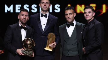 Chileno Mauricio Pinilla cuestiona que Messi y Dibu Martínez ganaran el Balón de Oro y Mejor Portero