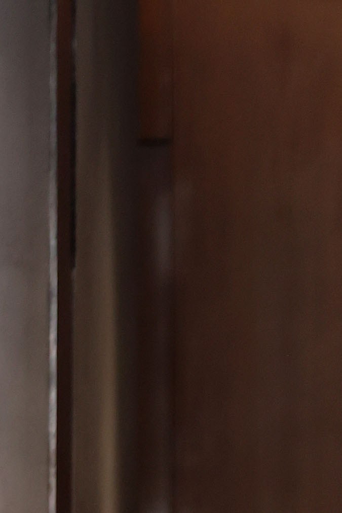 En la imagen aparece el actor Joe Manganiello dentro de la joyería David Yurman. / Foto de Grosby Group.