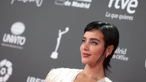 Esmeralda Pimentel en la alfombra roja de la X edición de los Premios Platino 2023.