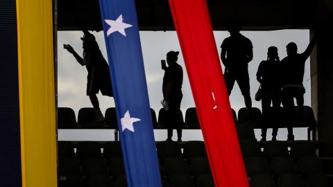 Hinchas de Venezuela en el estadio Monumental en Maturín.