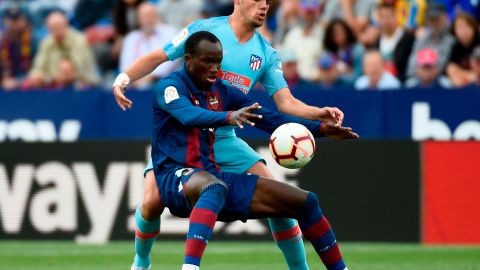 Raphael Dwamena durante su etapa en el Levante en 2019.