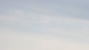 El deslizamiento de tierra dejó una marca parecida a una cicatriz en la montaña.