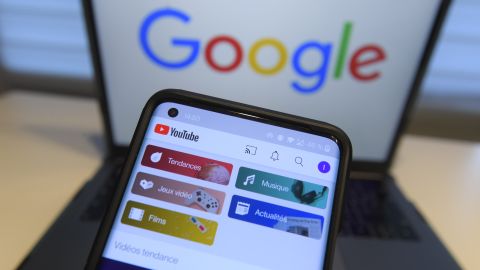 Alerta de desactivación de cuentas de Google.