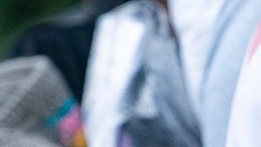 Un grupo de migrantes que esperan ser trasladados en Estados Unidos