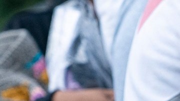 Un grupo de migrantes que esperan ser trasladados en Estados Unidos