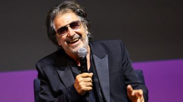 Al Pacino participando en un evento cinematográfico.