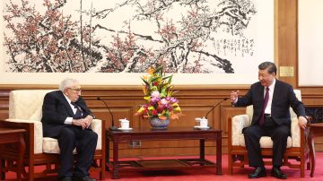 Henry Kissinger y el presidente chino en junio de 2023.