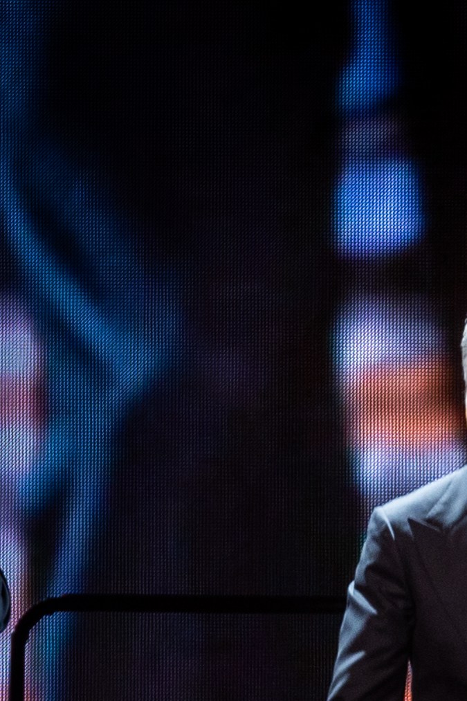 Luis Miguel actuando en un show este 2023.