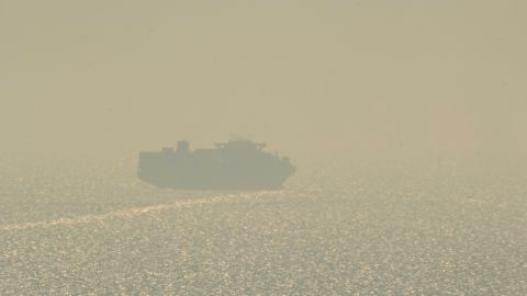 Los buques de carga con destino a Ucrania en el Mar Negro son "posibles objetivos militares" para Rusia.