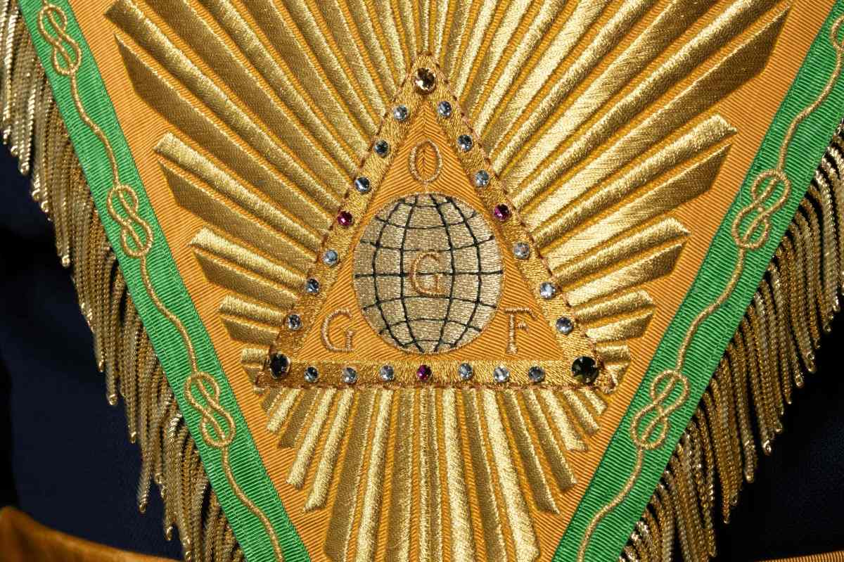 Escudo de armas de la organización masónica. (Foto: MIGUEL MEDINA/AFP via Getty Images)
